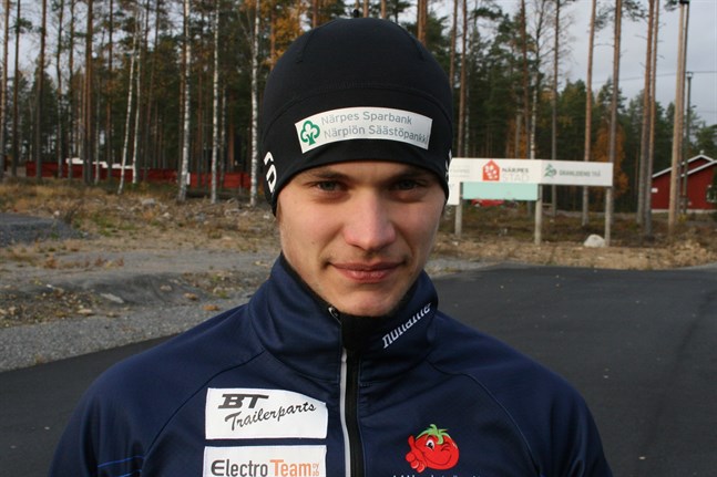 Patrik Kuuttinen inledde skidskyttesäsongen på ett lovande sätt i Olos.