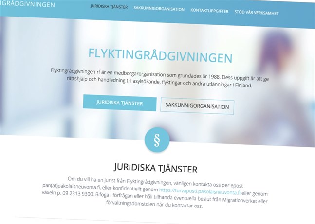 Skärmdump från Flyktingrådgivningens webbsida. Verksamhetsledare Pia Lindfors säger att den nya regeringen har lovat återgå till det tidigare systemet för arvoden, men att det kan dröja år innan pengarna betalas ut.