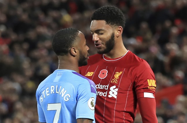 Manchester Citys Raheem Sterling stängs av från Englands EM-kvalmatch mot Montenegro efter ett bråk med Liverpools Joe Gomez.