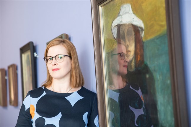 Anu-Maarit Moilanen, projektchef, föreläser om projektet Konsttestarna som hittills involverat nästan 200 000 personer.