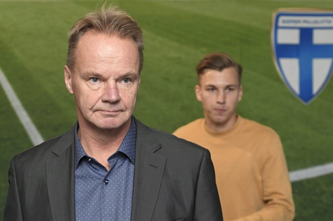 U21-landslagets chefstränare Juha Malinen och mittfältaren Lucas Lingman kammade noll i Rumänien.