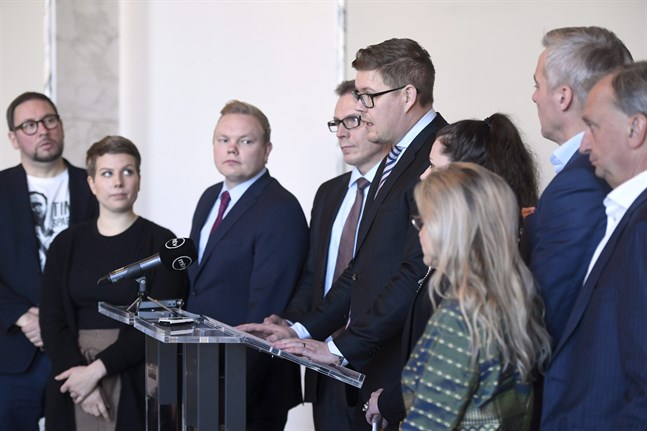 Alla riksdagsgrupper enades på fredagen om att höja krigsveteranernas frontmannatillägg från 50 euro till 125 euro.