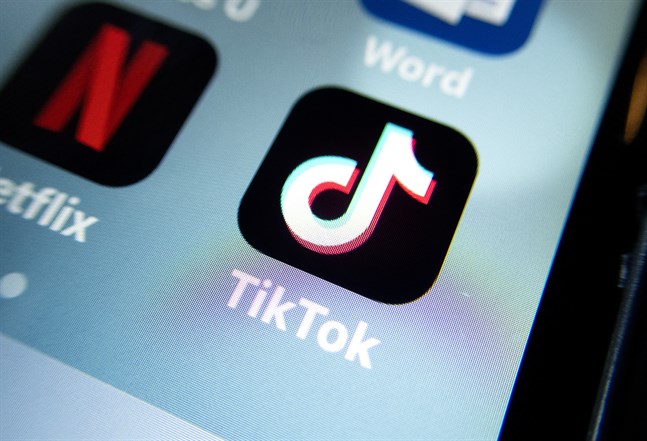 Tiktoks rörliga material når fler unga och barn än Facebooks. Arkivbild.