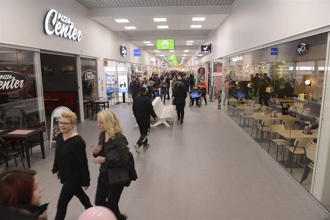 Tisdagen var dramatisk på Ideapark i Seinäjoki med brand och falskt hot. Bilden är från invigningen tidigare i november.