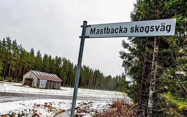 Efter beslutet om minimiavstånd måste navhöjden justeras i planerna för Mastbacka vindpark.