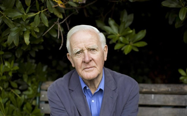 John le Carrés "En fri agent" utspelar sig i vår samtid, när beslutet om brexit ännu är färskt.