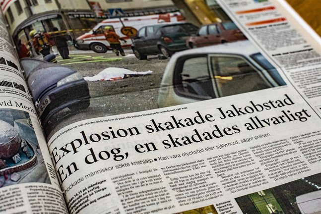 Raportering 23.11.1999 i Jakobstads Tidning om bomben på Storgatan.