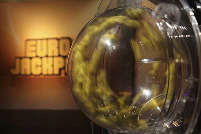 Någon i Vasa vann 588 000 euro på Eurojackpot.