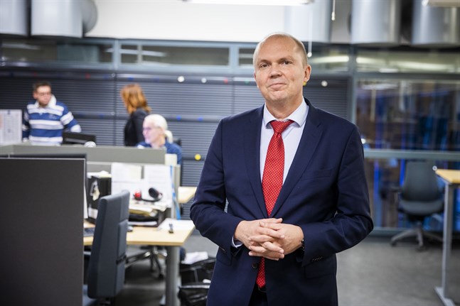 Det är 10 år sedan Markku Mantila ledde Pohjalainens redaktion i Vasa, nu är han tillbaka som chefredaktör för Ilkka-Pohjalainen.