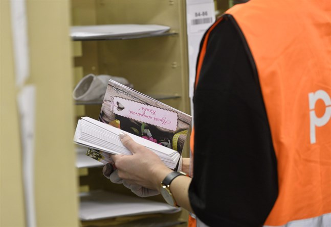 Sympatistrejkerna pressade fram en lösning i tvisten om Postens 700 paketsorterare. Men det är endast en tidsfråga innan paketsorteringen vid Posten automatiseras, tror forskare vid Näringslivets forskningsinstitut Etla.
