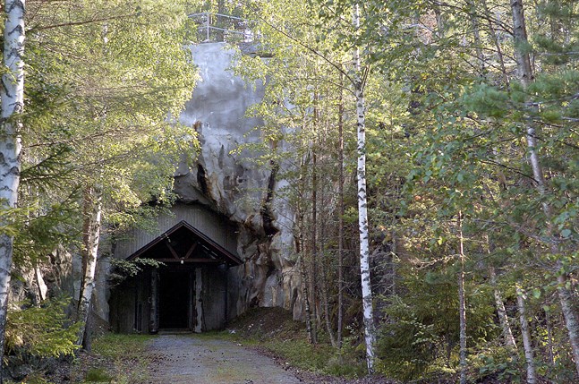Staden stänger dörren till oljelagret och säger med omedelbar verkan upp det 25-åriga hyresavtalet med Uusikaarleby Tank Storage.
