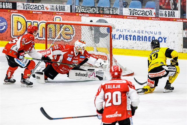 En snabb spelvändning vid Sports blålinje gav Topi Piipponen chansen att sätta matchens enda mål.