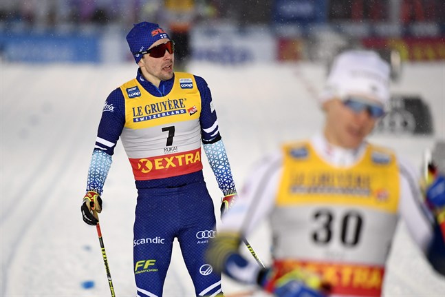 Ristoimatti Hakola hade dåligt fäste och hängde inte med då kvartsfinalheatet avgjordes.