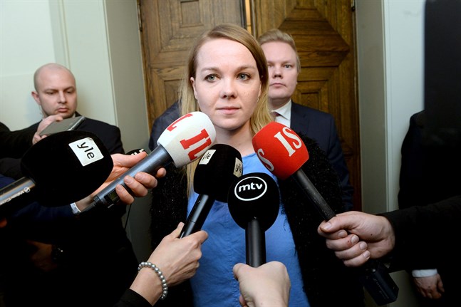 På måndagen meddelade Centerns ordförande Katri Kulmuni och Antti Kurvinen, ordförande för Centerns riksdagsgrupp, att partiet inte har förtroende för statsminister Antti Rinne (SDP).