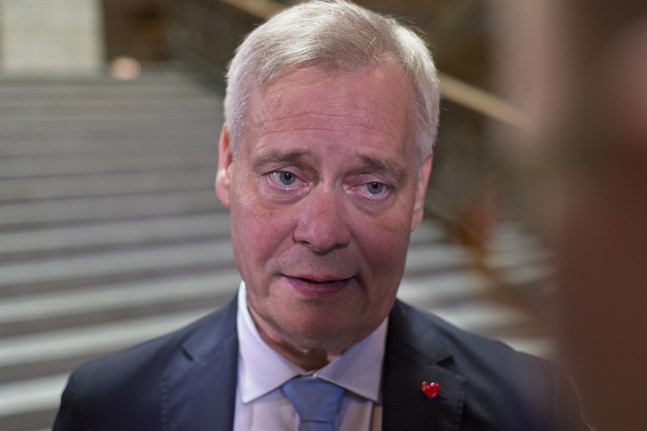 Centern har förlorat förtroendet för statsminister Antti Rinne (SDP).