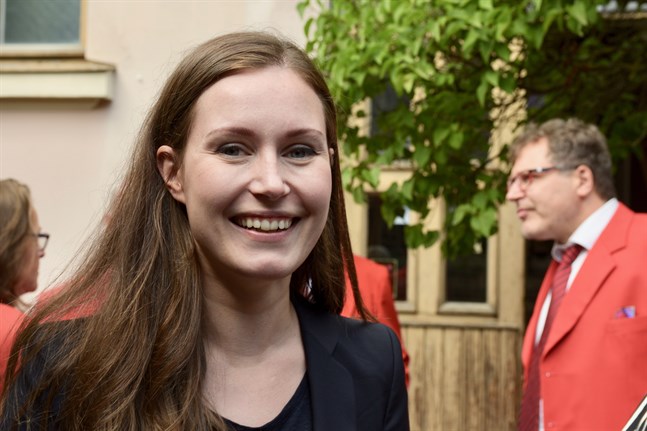 Kommunikationsminister Sanna Marin (SDP) kan bli ny statsminister om Antti Rinne tvingas avgå.