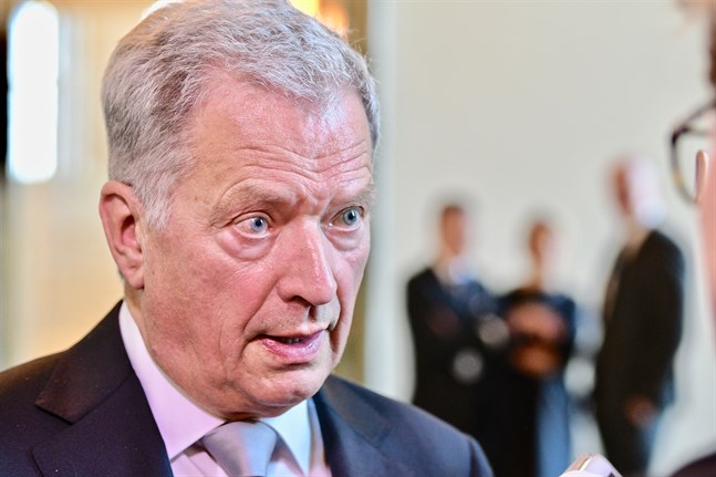 President Sauli Niinistö känner inte till några planer om att hämta hem kvinnor och barn från flyktinglägret i Syrien.