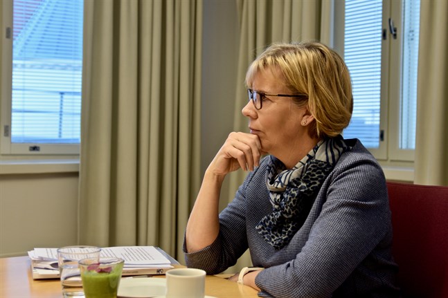 Svenska folkpartiets ordförande Anna-Maja Henriksson förväntas fortsätta som justitieminister.