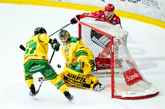 Jesse Paukku satte två baljor mot Ilves.