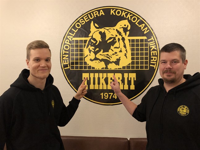 Centrumblockeraren Rami Rekomaa och tränaren Mikko Keskisipilä är redo för Tiikerits jubileumsmatch.