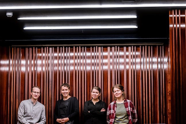 Snart blir föreställningen som de ser fram emot verklighet. Från vänster i bild Lars-Victor "Lavi" Öst, Lilian Ruotsala, Fanny Sjölind och Sara Sundqvist.