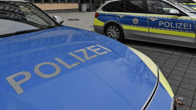 Tyska myndigheter utreder tre personer under misstanke om att de spionerat för Kina.
