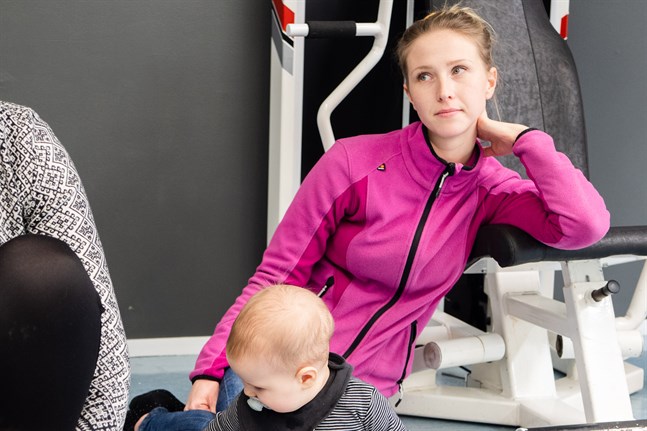 Alexandra Grahn är yngst, eller 24 år. Sjukskötaren som är föräldraledig räknar med att hitta jobb oberoende om hon kör norr- eller söderut.