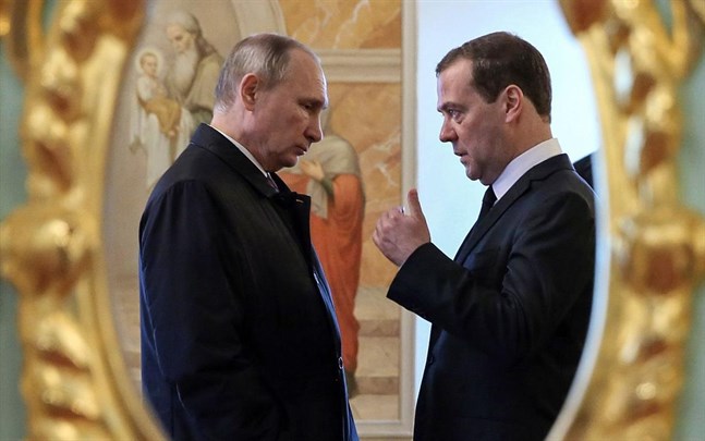 Vladimir Putin och Dmitrij Medvedev.