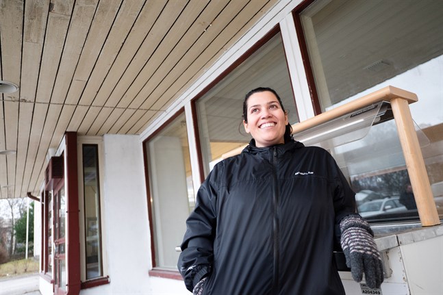 Masuda Ajab Gul-Huhtamäki ser framemot att servera Jakobstadsborna mat som minner om hennes hemtrakter.