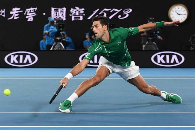 Novak Djokovic fick ingen promenad i parken i sin första match i Australian Open.