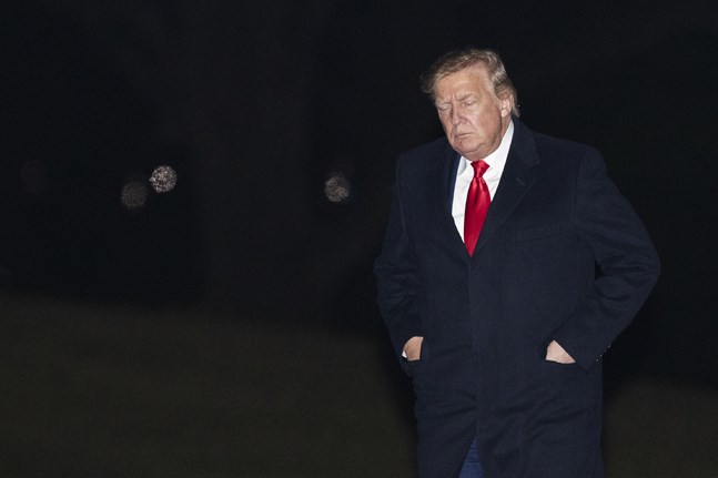 USA:s president Donald Trump då han återvände till Vita huset i söndags, efter ett kampanjmöte i Austin i Texas.