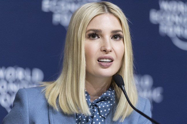 Ivanka Trump, rådgivare till sin far, president Donald Trump, pratar på en presskonferens i Davos under onsdagen.
