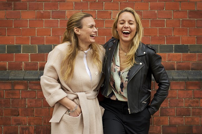 Lina Nertby Aurell och Mia Clase söker nya medlemmar till sitt jaktlag.