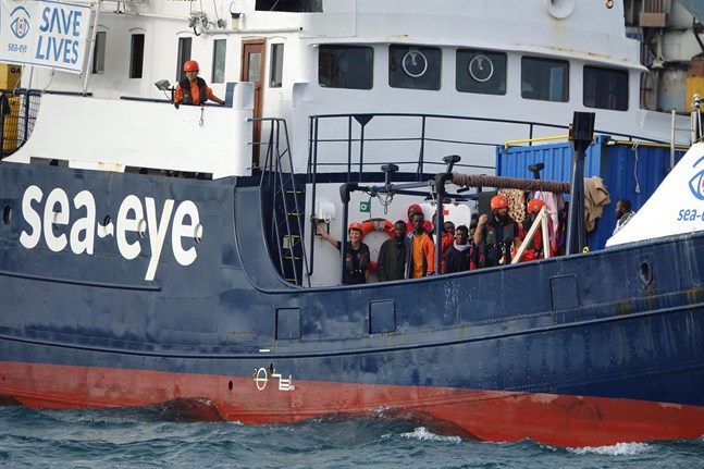 Undsatta migranter ombord på Alan Kurdi i november 2019. Arkivbild.