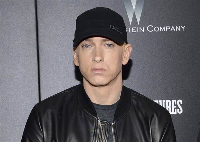 Eminem kan glädjas åt karriärens tionde förstaplats på den amerikanska albumlistan. Arkivbild.