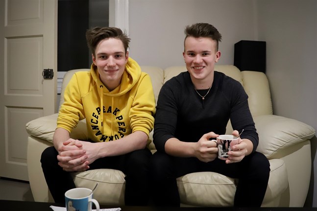 Isak Nyholm och Jesper Finne är de enda i Malax ungdomsfullmäktige som inte är nya den här mandatperioden.