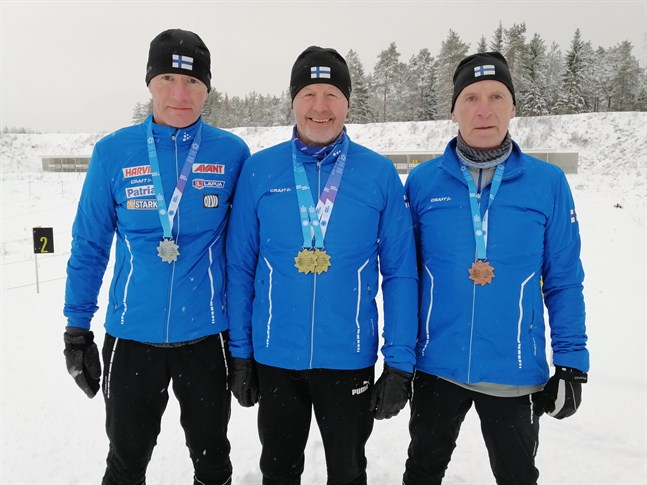 Medaljer i alla valörer. Tommy Haglund, Henning Nynäs och Alf Wikström återvände inte tomhämta från Österrike.