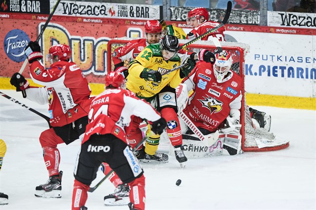 Sport möter Ilves i Tammerfors under lördagen.