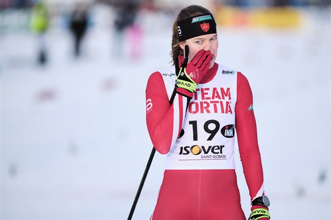 Det var en mycket besviken och arg Jennie Lindvall som gled över mållinjen efter olyckan i kvartsfinalen.