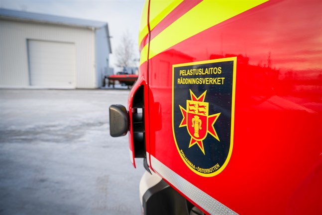 Österbottens räddningsverk fick larm om flera trafikolyckor på fredagen.