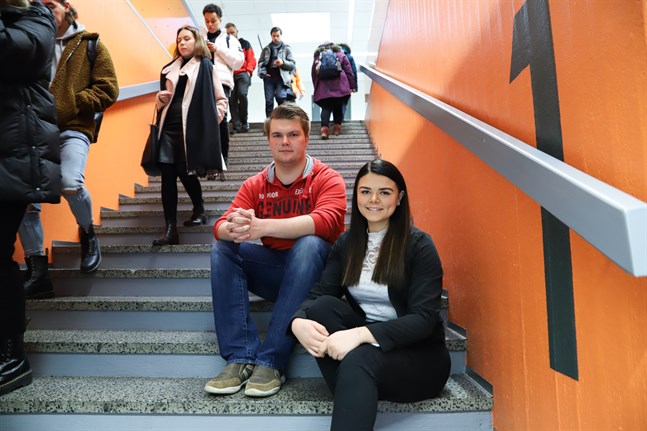 Thomas Parviainen och Jennica Lattunen ser utbildningen International Business som en bra öppning till en internationell karriär.