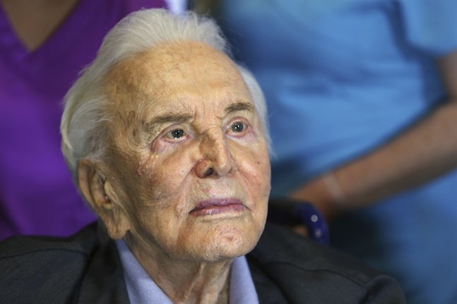 Kirk Douglas i en bild från 2017.
