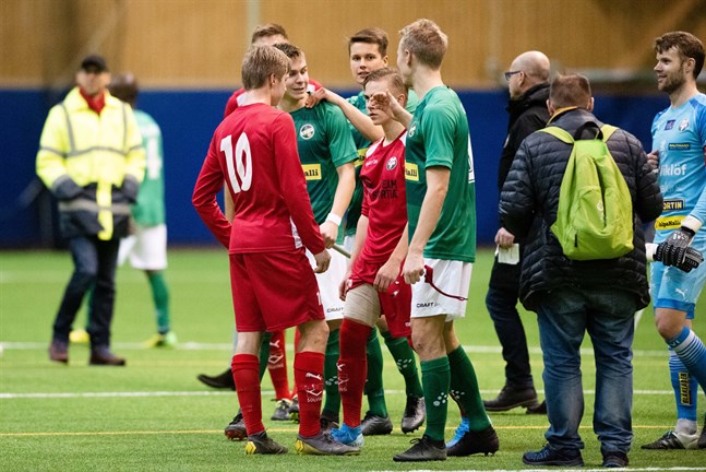 Corona-epidemin påverkar både Jaro och KPV, vars cupmatch mot HJK inhiberas.