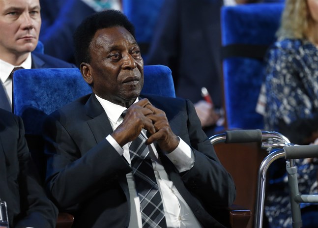 Pelé mår inte bra.