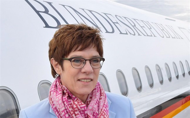 Annegret Kramp-Karrenbauer kommer att avgå som partiledare för CDU, enligt källuppgifter.