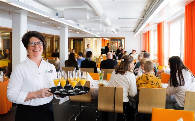 Anna Gripenberg är lärare på kockutbildningen på YA och kommer tillsammans med kockarna planera vad som säljs i matväg på pop up-tillfällena.