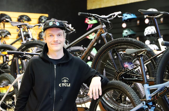 Tapsa Roiha menar att ägarna, trots att de bor i Seinäjoki, kommer att vara på plats i Vasa så gott som hela tiden det första året.