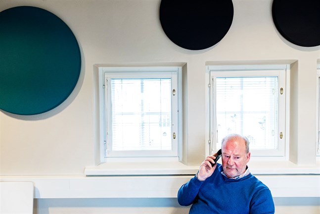 Stig-Göran Forsman är vd för Kronoby flyghangar.