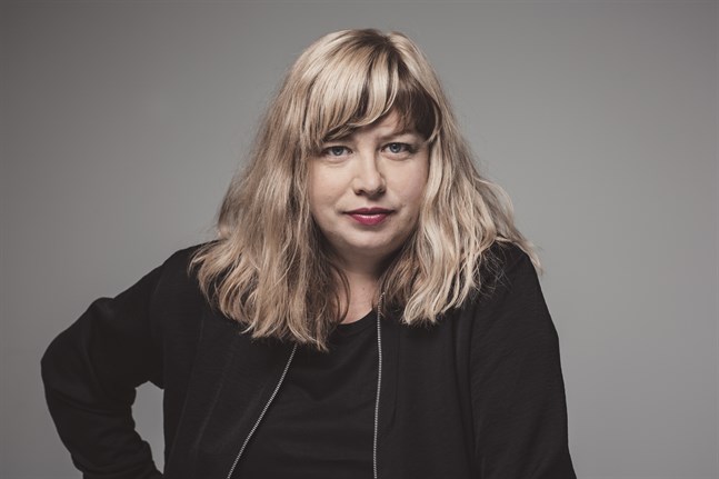 Sofia B. Karlsson.