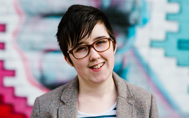 Journalisten Lyra McKee, som sköts ihjäl i samband med sammandrabbningar i Londonderry i april i fjol.